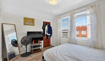 98 W 49TH St, Bayonne, NJ 07002