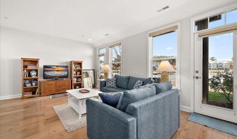 10900 HOLYSTONE Ln 503, Berlin, MD 21811