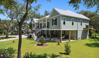 316 Leonhard Ave, Bay St. Louis, MS 39520