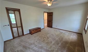 1502 Hillcrest Ct, Atchison, KS 66002