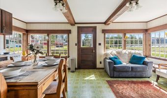 95 Bellwater Ave, Barton, VT 05822