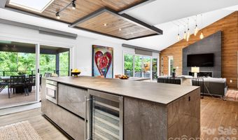 48 Woodvale Ave, Asheville, NC 28804