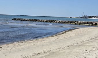169 Gosnold St, Barnstable, MA 02601