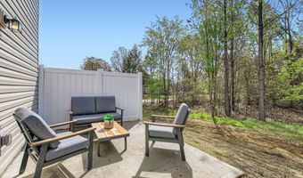 1656 Wren Creek Rd, Boiling Springs, SC 29316
