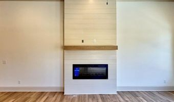 26445 Old Town Dr, Athens, AL 35613
