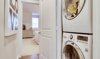 1318 S QUINN St, Arlington, VA 22204