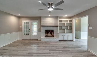 107 Woodgate Dr, Brandon, MS 39042