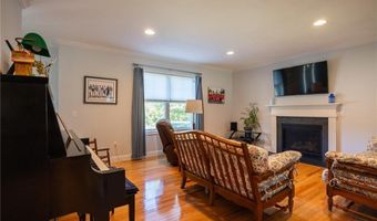 51 Watercress Ct, Coventry, RI 02816
