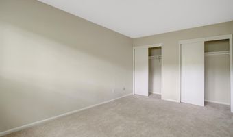 7717 DONNYBROOK Ct 103, Annandale, VA 22003