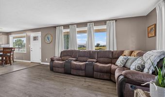 559 Rich Ln, Blackfoot, ID 83221