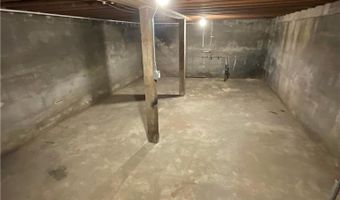 1506 4th St SE, Austin, MN 55912