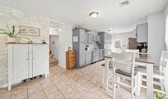 28 Paige Dr, Coventry, RI 02816