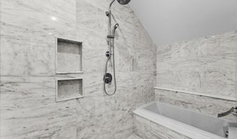 9919 LOGAN Dr, Potomac, MD 20854