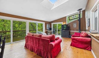37 High St, Bradford, NH 03221