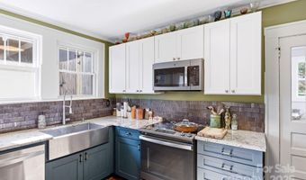 32 Florida Pl, Asheville, NC 28806