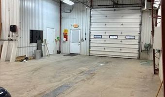 316 1st St, Aurora, NE 68818