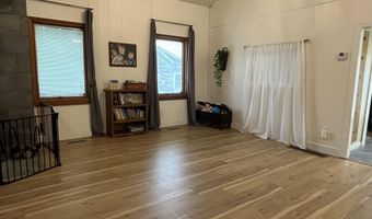 321 3rd Ave E, Albia, IA 52531