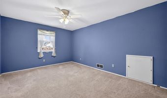 618 Running Creek Dr, Ballwin, MO 63021