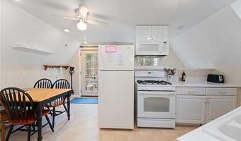 511 Tripps Corner Rd, Exeter, RI 02822