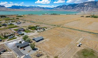 8 Lakota Ct, Cody, WY 82414
