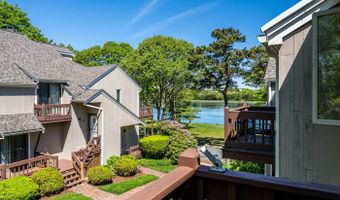 17 Ships Way, Bourne, MA 02532