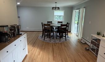 7 Rogers Dr, Danbury, CT 06810