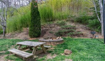 2000 Olde Eastwood Village Blvd 104, Asheville, NC 28803