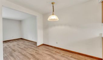 571 Burroughs Dr, Amherst, NY 14226