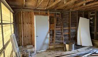 3927 W Tyler Rd, Alma, MI 48801