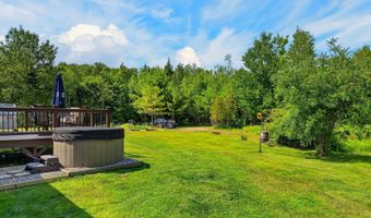625 Mcgrath Pond Rd, Belgrade, ME 04917