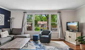 1810 N RIDGE Ave, Arlington Heights, IL 60004