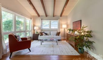 1526 Briarfield Dr, Charlotte, NC 28205
