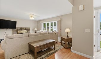 35 Superior View Blvd, North Providence, RI 02911