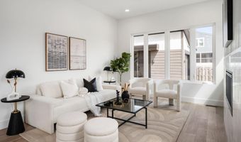 2001 N GEORGE MASON Dr, Arlington, VA 22207
