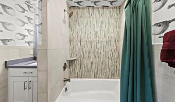 510 N BAY Ave 210, Beach Haven, NJ 08008