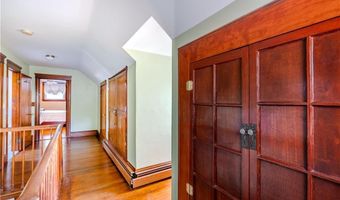 17 Marden St, Cranston, RI 02910