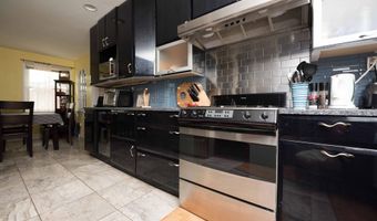 6789 LITTLE FALLS Rd, Arlington, VA 22213