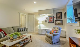 1121 Pauline Blvd, Ann Arbor, MI 48103