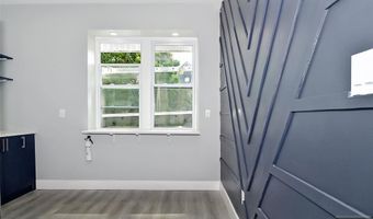 20 W 49th St, Bayonne, NJ 07002