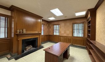 330 E College, Batesville, AR 72501