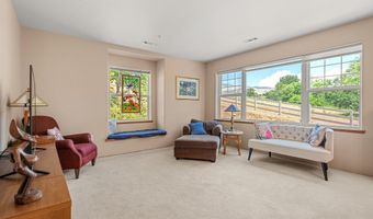 913 Mountain Meadows Cir, Ashland, OR 97520