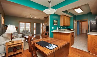 832 Red Hawk Way SE, Altoona, IA 50009