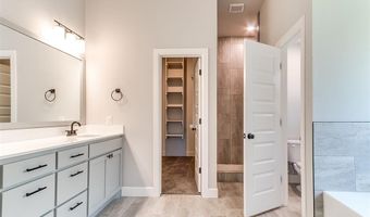 913 SW 141st St, Oklahoma City, OK 73170