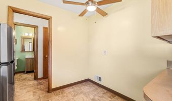 105 21st St NW, Austin, MN 55912