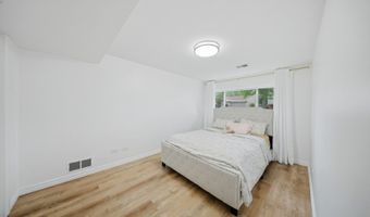 25 N Prindle Ave, Arlington Heights, IL 60004