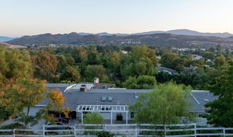 53 Foothill Dr, Agoura Hills, CA 91301