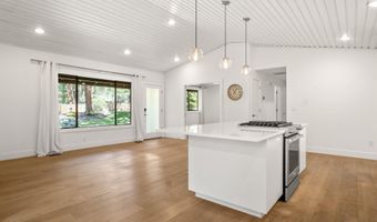 2204 NW Marken St, Bend, OR 97703