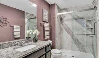 3227 N Heritage Ln, Arlington Heights, IL 60004