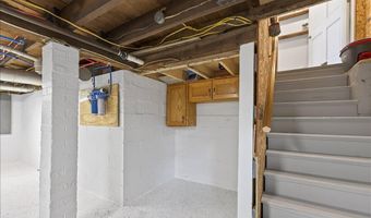 22 Lane St, Bangor, ME 04401