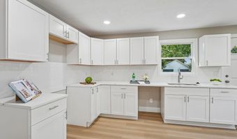 3059 E 8th Ave, Columbus, OH 43219